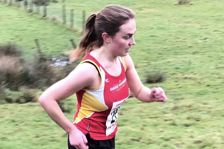 The ever-consistent Laura Dickinson was the leading Manx runner home in 18th place in the women’s u20, senior and veterans race over 6.7km (Photo: Steve Partington)