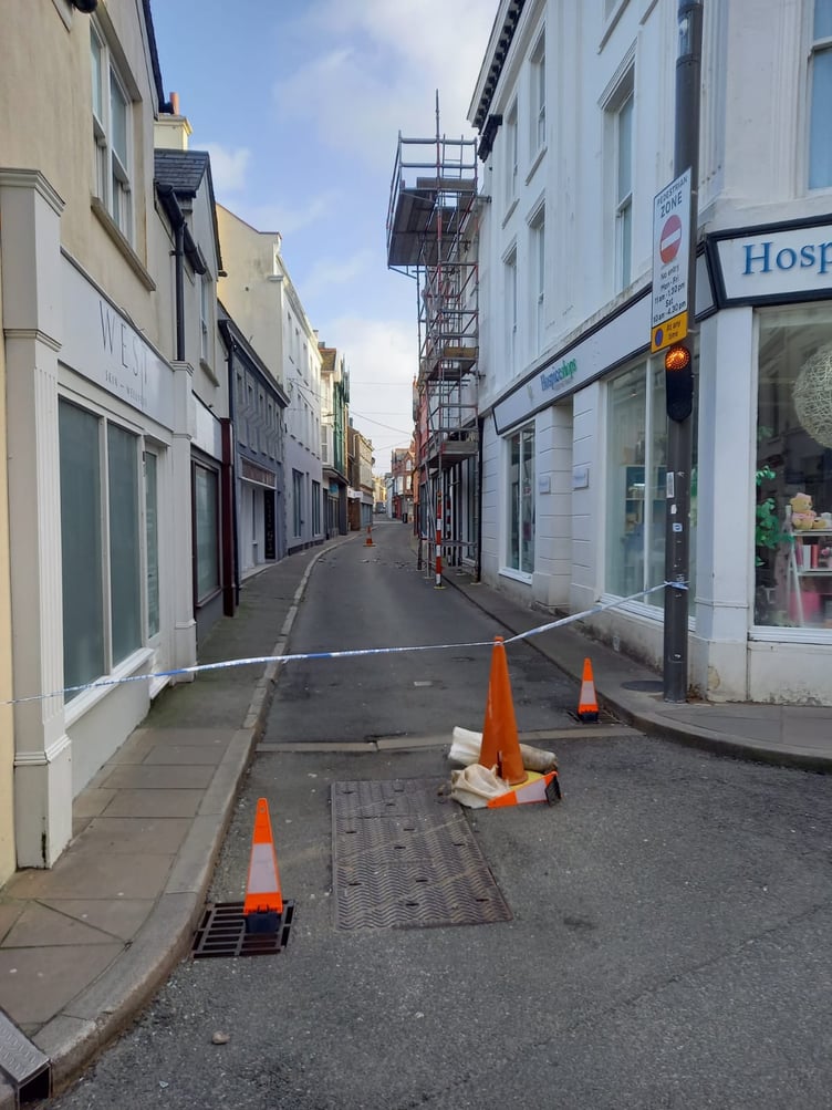 Michael Street, Peel closed during Storm Eowyn (picture by John Watterson)