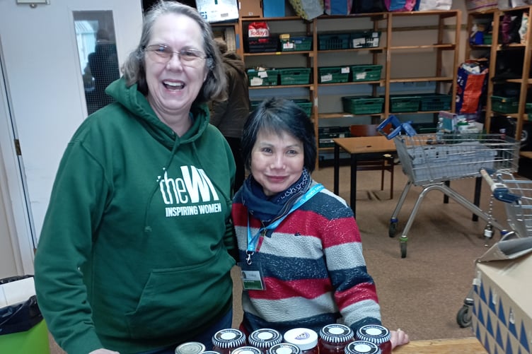 Angela, a’ jam maker’ member of the Isle of Man Women’s Institute, and Marge, Isle of Man Foodbank, were all smiles celebrating the 1000th jar of jam made by the collaboration between local supermarkets