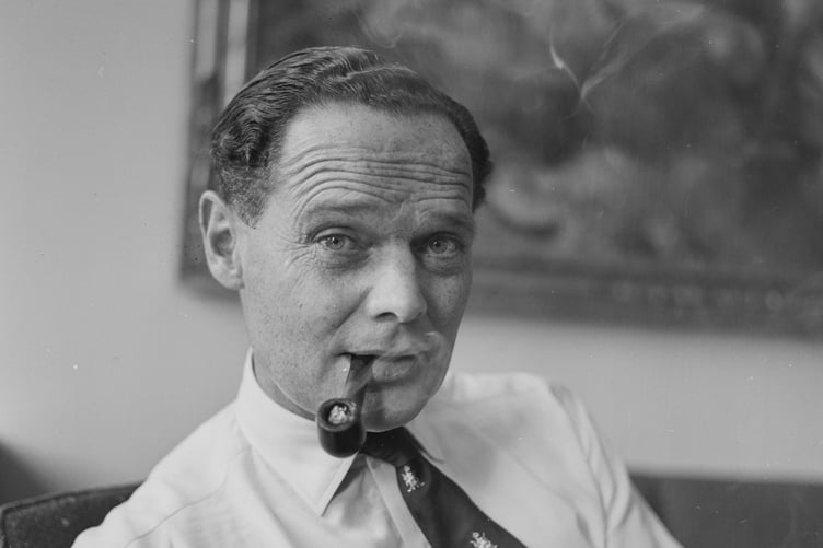 Douglas Bader, group.capt. pÃ¥ Sophies minde. NÃ
nr. 36, 1955. *** Local Caption *** Bader, Douglas