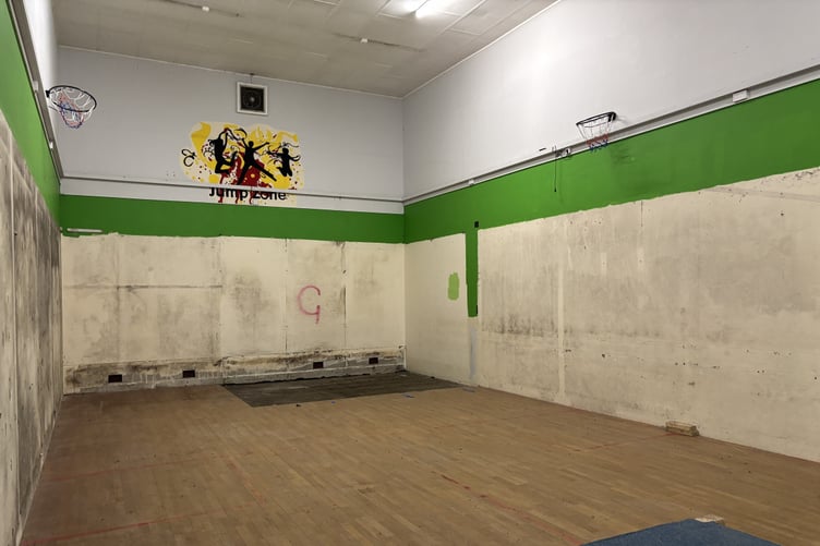 The former site of The Dance and Fun Factory in Onchan Park is available to let