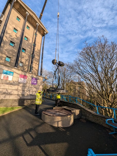 Sculpture is craned off its plinth at Manx Museum