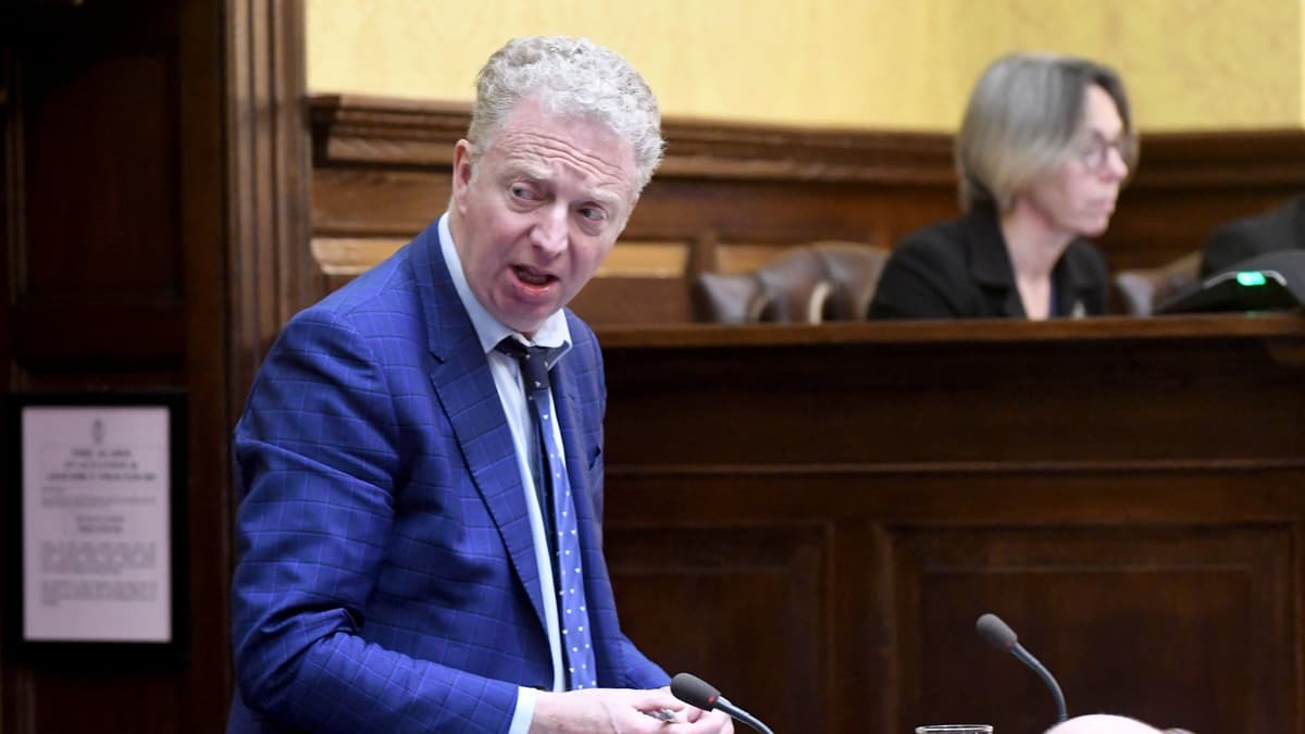 Minister hints at change of heart on planned minimum wage hike