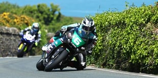 TT 2018: Michael Dunlop unofficially breaks Lightweight lap record in qualifying