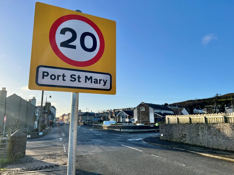 New 20mph signs erected in Port St Mary