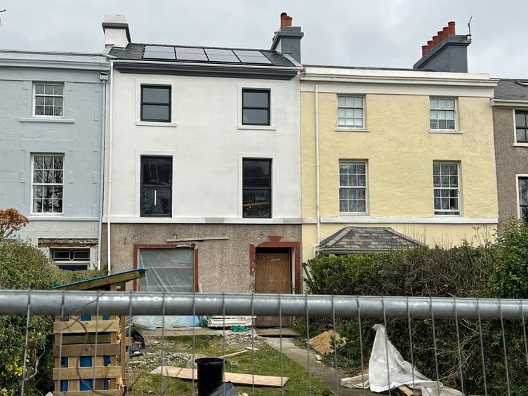 Building work halted at 2 Cambridge Terrace, Douglas
