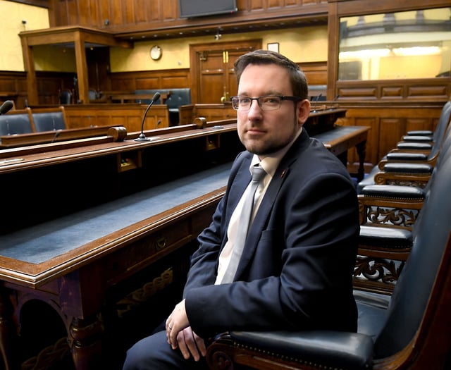Ex-health minister says Manx Care mandate is 'big assault on NHS care'