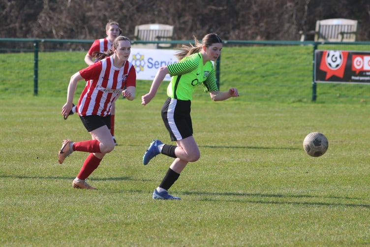Corinthians' Kayleigh-Dee Corrin (right) helped her side defeat Jenny Metcalfe and Peel in last weekend's Canada Life Women's FA Cup semi-finals (Photo: Paul Hatton)