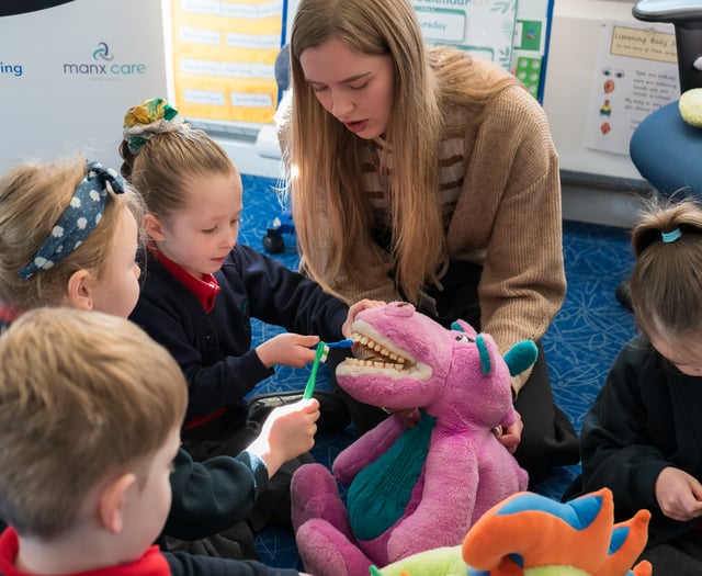 'Smile of Mann' toothbrushing programme expands