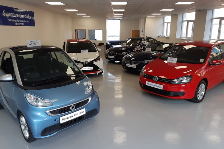 Signature Car Sales at Kingswood Grove, Douglas 