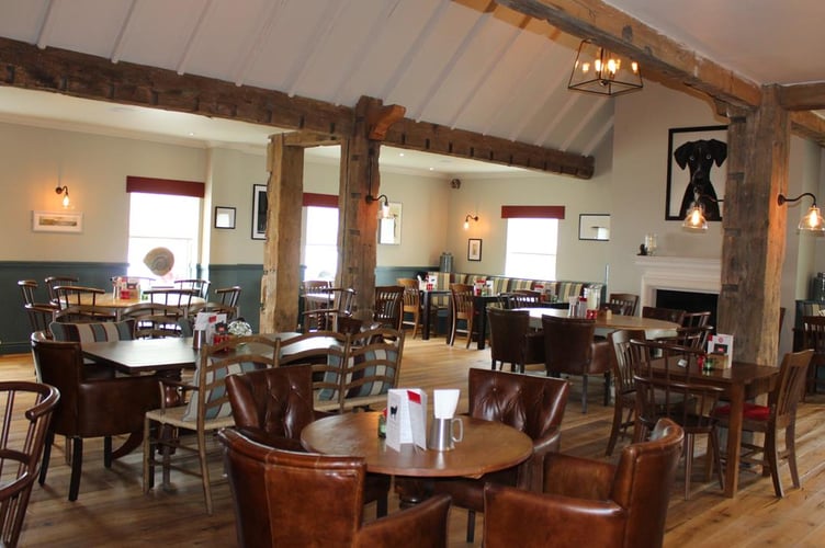 The Cat With No Tail restaurant side before the refurbishment 