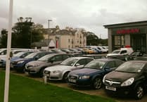 Plans to turn car showroom into new coffee shop unanimously approved