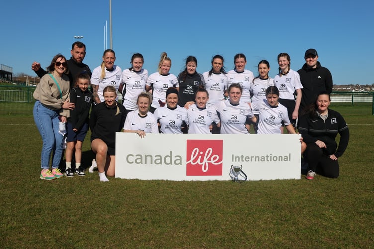 Corinthians after clinching a 10th women's league title on Sunday (Photo: Paul Hatton)