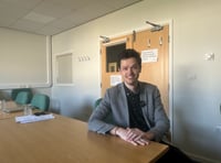 Specialist explains the symptoms of bowel cancer to look out for