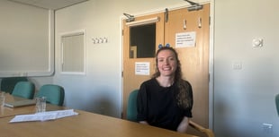 25-year-old says bowel cancer diagnosis 'did not even cross my mind'