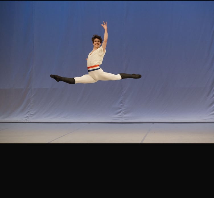 Hector Moore performing ballet in Moscow