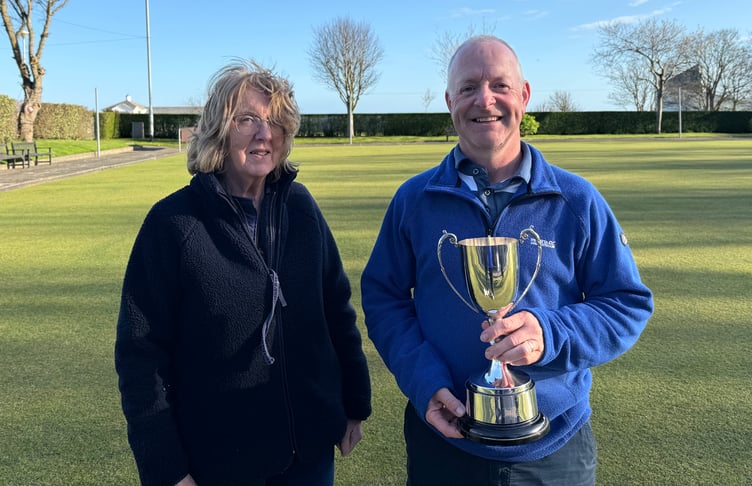 Ken Williamson Cup winner Colin Kelly with Ken's relative Caroline Heathcote (Photo: Glynn Hargraves)