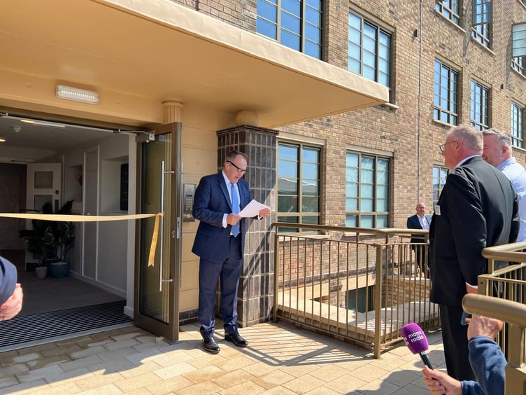 Chief Minister Alfred Cannan provides a speech