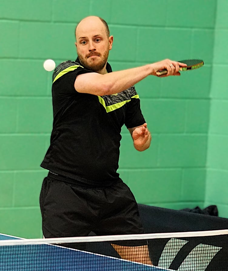 Scott Lewis on his way to winning the men’s island championships for the fourth time (Photo: Malcolm Lambert)