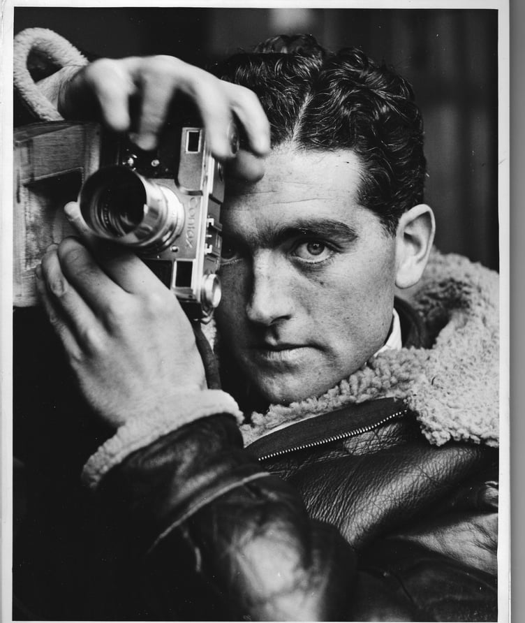 Leonard McCombe with his Contax camera during World War Two