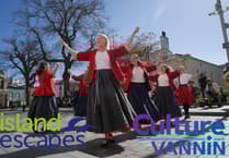Island Escapes donates £5,000 to Culture Vannin to support Manx events