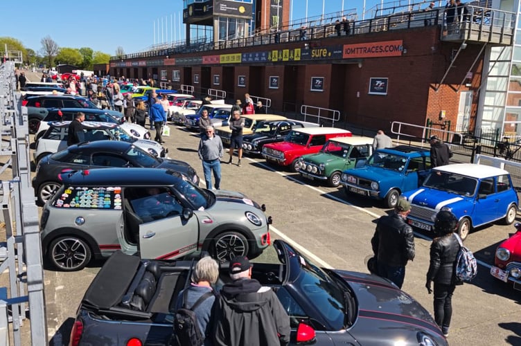Sunday evening saw the cars parked in the Grandstand Pitlane for islanders to get a chance to look at the minis in detail