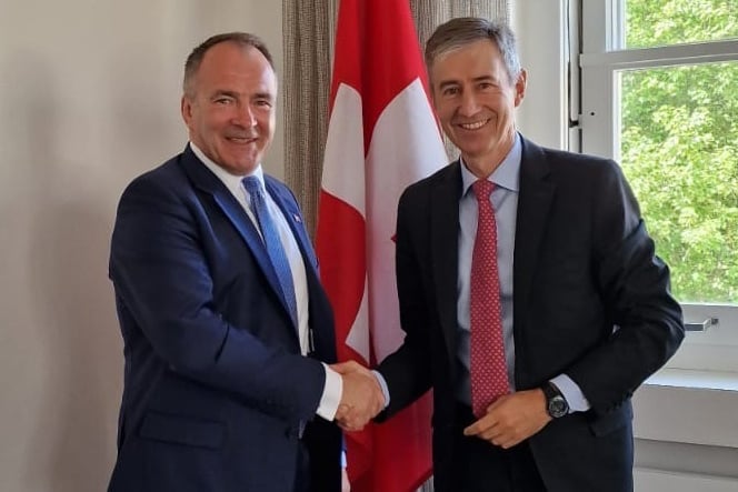 Chief Minister Alfred Cannan (left) and Switzerland’s Ambassador to the United Kingdom His Excellency Markus Leitner