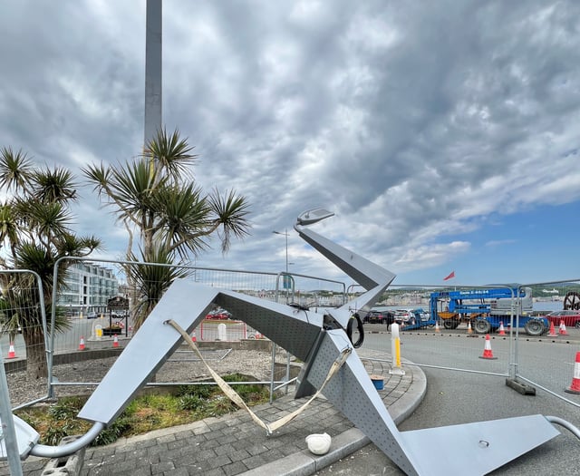 New giant 'three legs' landmark set to welcome visitors to island
