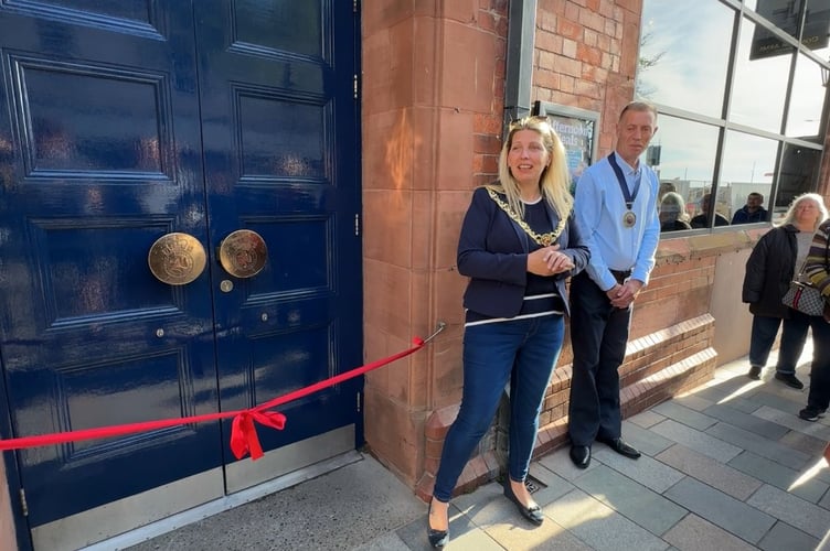 In her last duty as Mayor of Douglas, Natalie Byron-Teare opens the island's first Wetherspoon pub in Douglas