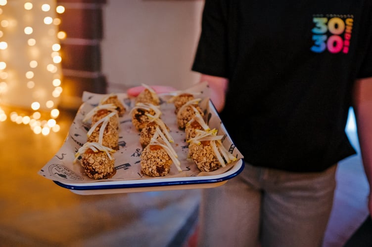 Gef 30 Under 30 canapes