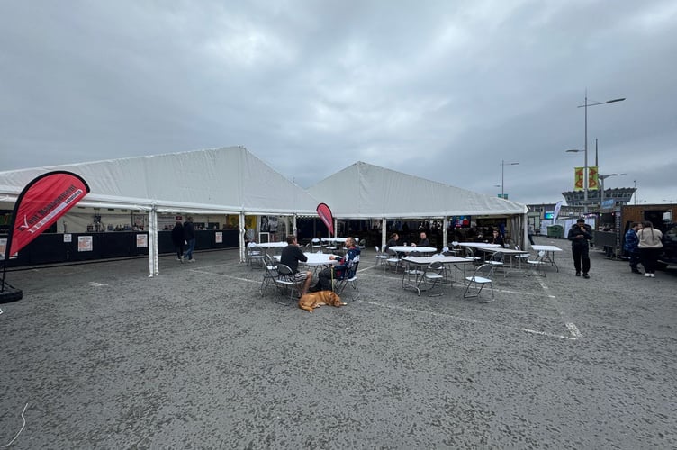 When the rain has stopped, the outside area has been utilised by locals and visitors