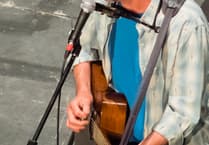 Isle of Man TT: Popular comedian Rich Hall to bring show 'Chin Music' to Gaiety
