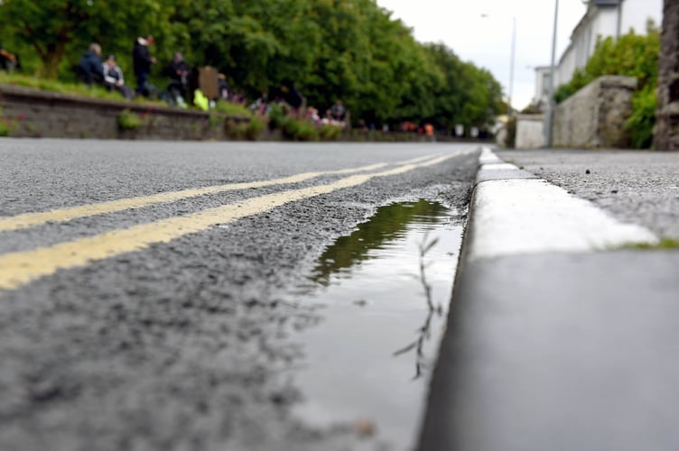 Organisers have said the delay is due to 'showers forecast this morning'
