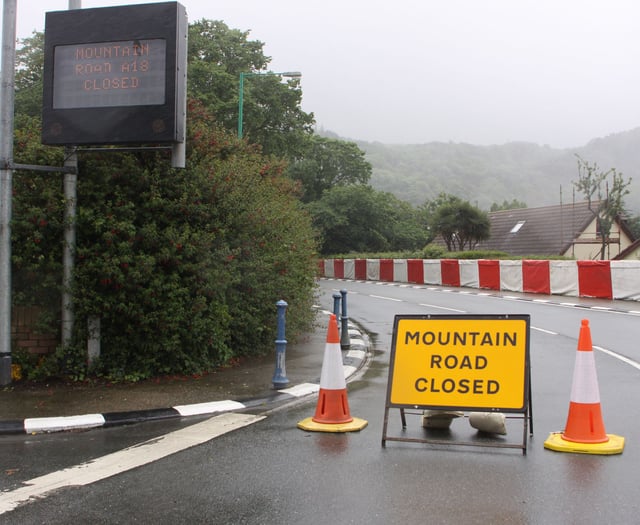 Section of Mountain Road to shut for removal of overhanging tree