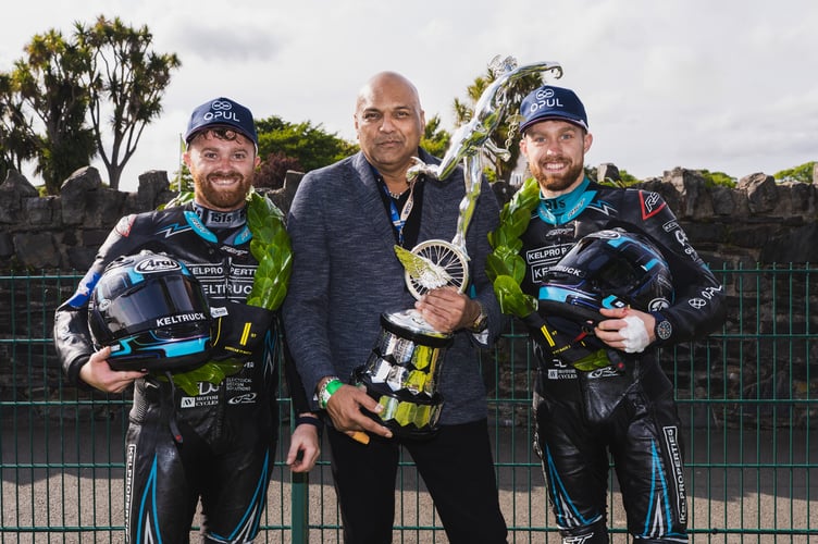 Neeraj Bhatia with the Crowe brothers at the TT – Opul sponsored them as well as the Superstock Race