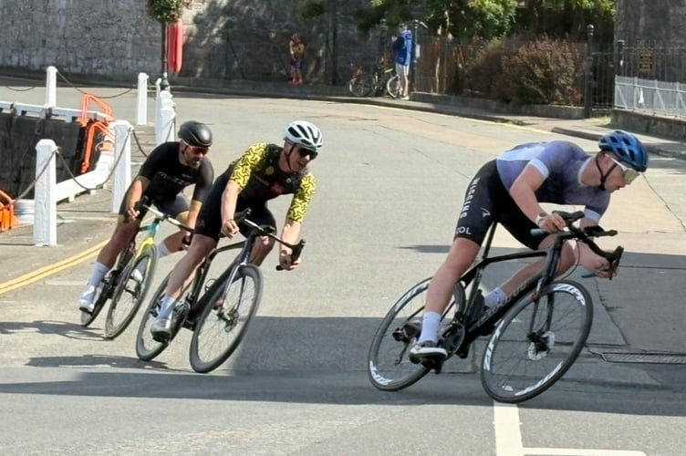 Junior rider Harry Kinley spent a lot of time on the front of the men's B race, but Simon Harding (middle) took the win from Tom Broadbent (Photo: Lottie Watterson)