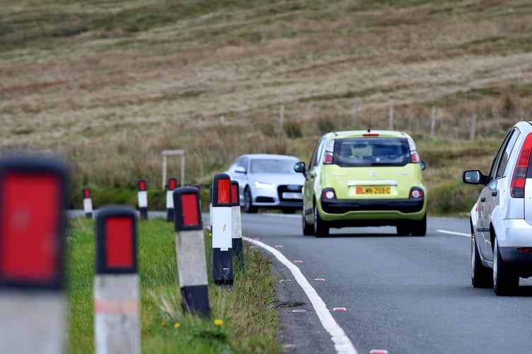 An online petition calling for cyclists to be banned from the Mountain Road has attracted over 300 signatures 