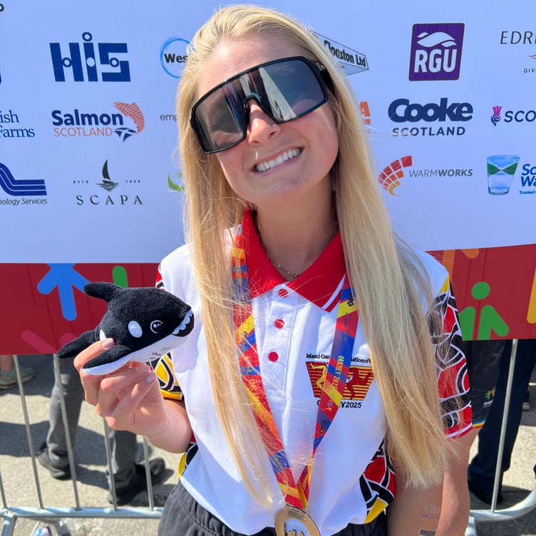 Clara Isaac won Team Isle of Man's first medal of the Orkney Island Games on Sunday, with a bronze in the women's triathlon