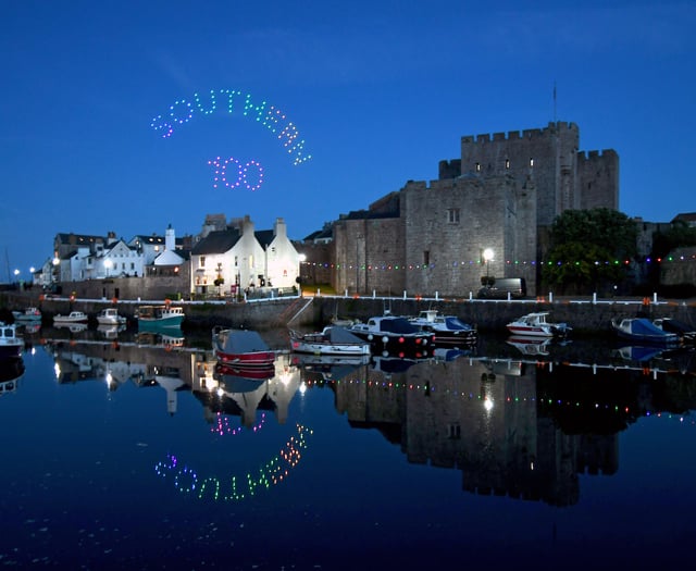 Some of the best shots as drones light up sky for Southern 100 finale 