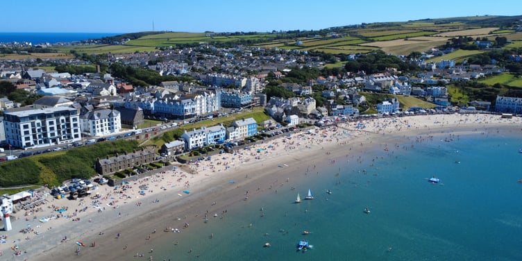Port Erin Beach in all its glory during the Port Erin Beach Festival (Photo: Frank Schuengel / Amadeusiom)