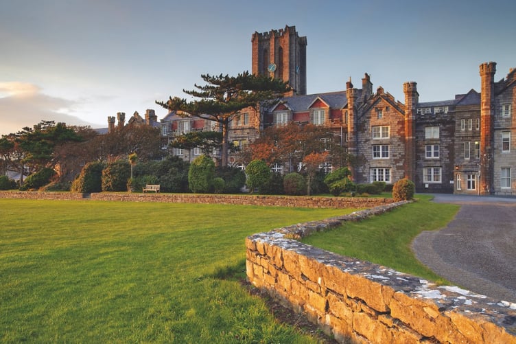 King William's College, Catletown