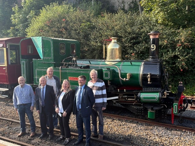 The unveiling was carried out by Infrastructure Minister Michelle Haywood MHK, alongside Head of Railways Andrew Cowie, Association Chairman William Cubbon, and James Maddrell, Steam Railway Charge