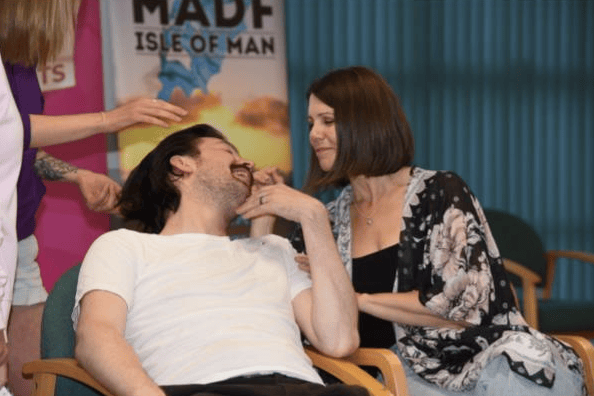 Lorcan O’Mahony as Bottom and Lisa Smith as Titania