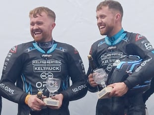 TT stars Ryan and Callum Crowe shine with victories at Chimay Circuit