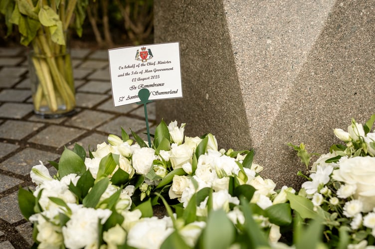 Jane Poole-Wilson MHK laid a wreath on behalf of the Isle of Man Government (Jewell Photography)