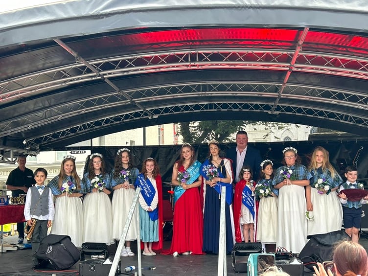 The festival Queen and Princess take to the stage