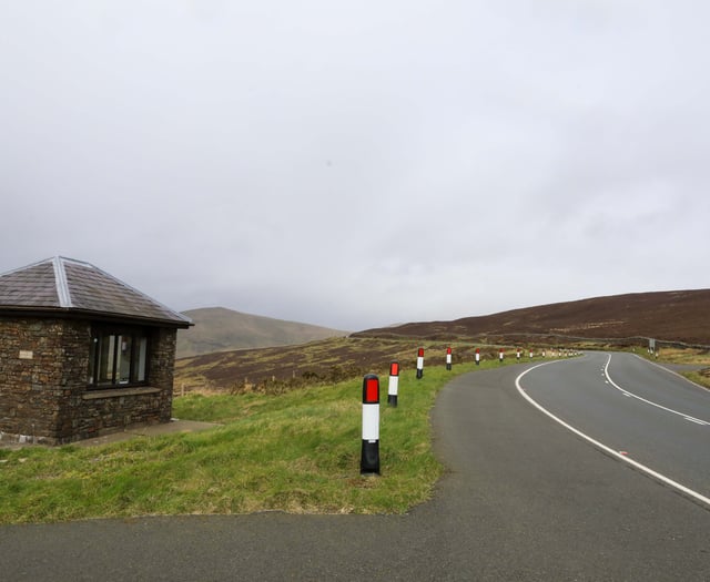 Section of Mountain Road to remain closed until qualifying after crash