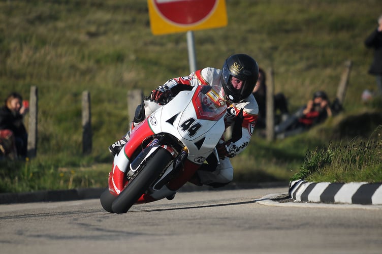 TT Practice 2016

Bungalow