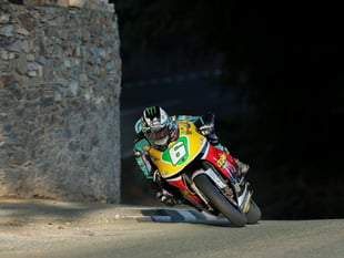  Dunlop wins delayed Lightweight Classic TT on his 'pride and joy'