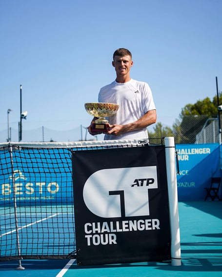 Billy Harris after victory in Sunday's final of the hardcourt tournament in Southern France (Photo: Cassis Open)